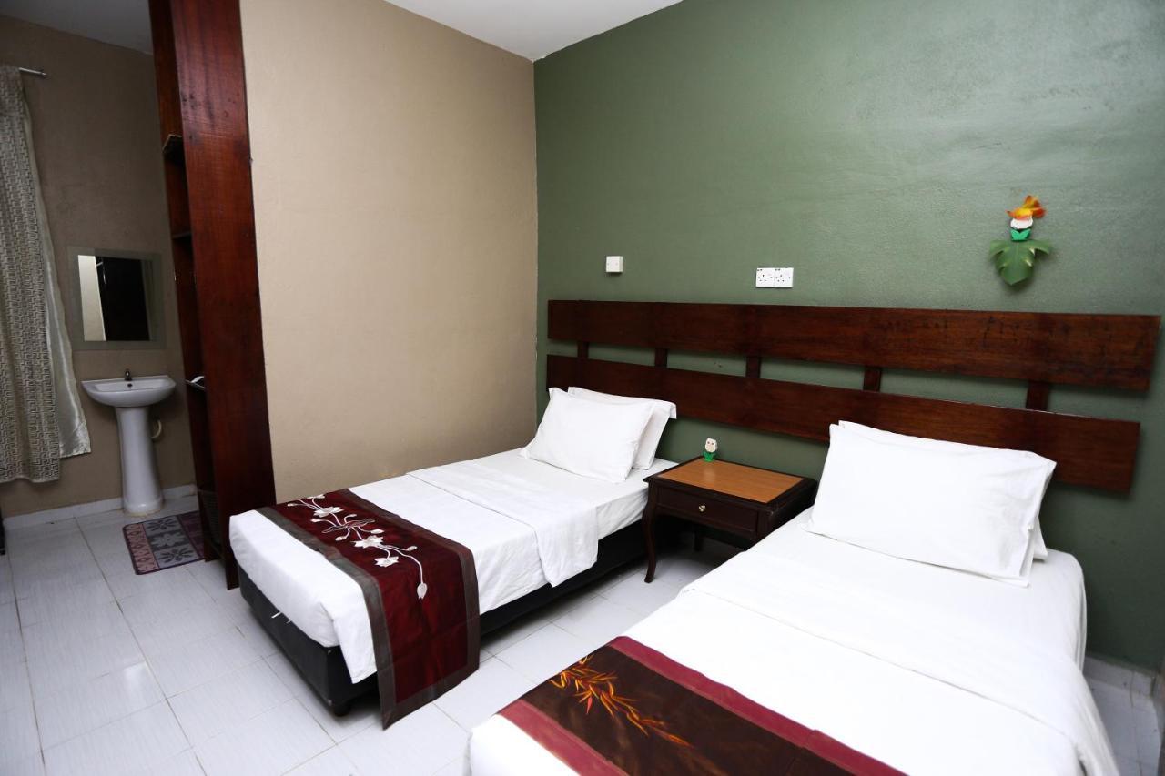 Pondok Muara Chalet Pantai Cenang  Exteriör bild