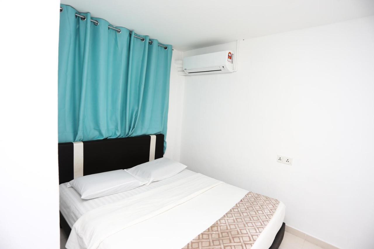 Pondok Muara Chalet Pantai Cenang  Exteriör bild